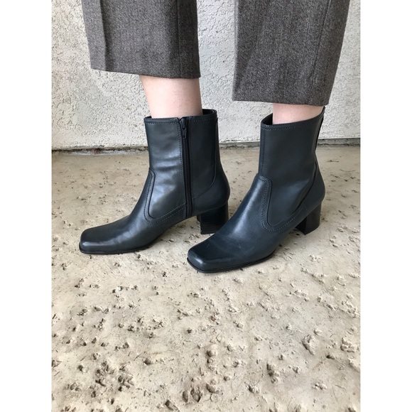Vintage Shoes - [vintage] block heel square toe leather boots